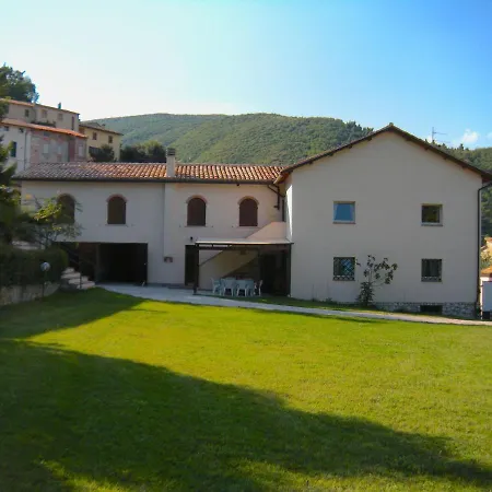 Villa Modern Villa In Serrapetrona Marche With Private Pool